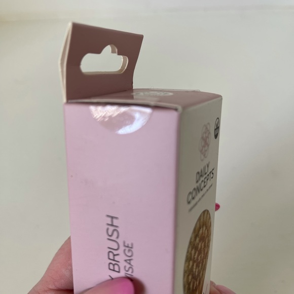 NWT Daily Concepts Daily Facial Dry Brush - Picture 4 of 4